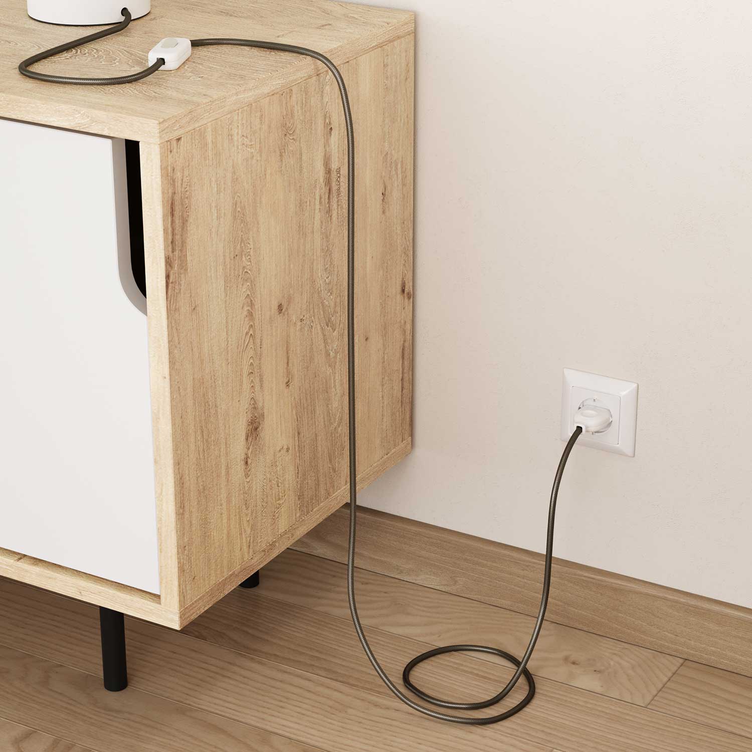 Stoffummanteltes Stromkabel in glänzendem Dunkelgrau – Das Original von Creative Cables, für edle Lampen – RM26 - Image 3