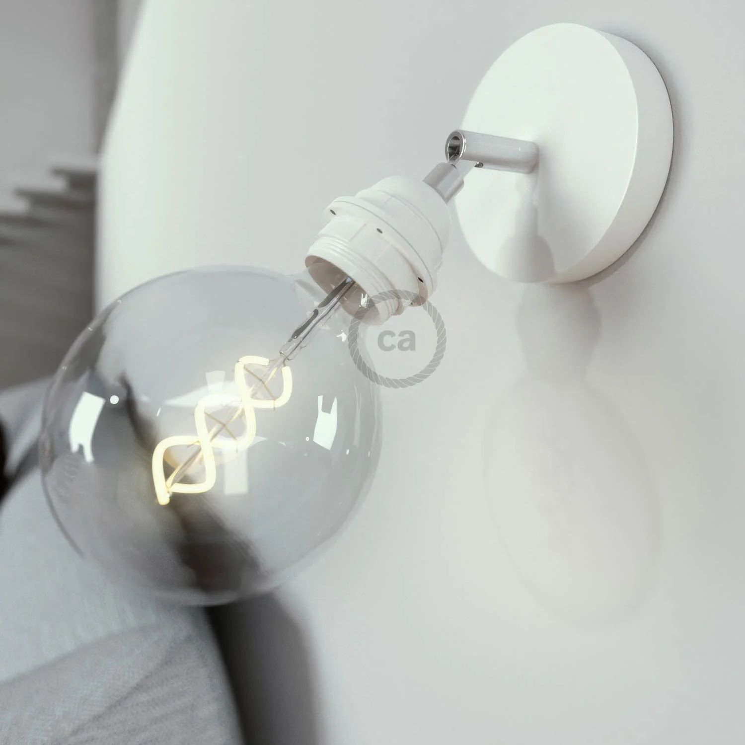 Fermaluce Metall 90° mit E27-Gewindefassung, schwenkbarer Lichtpunkt aus Metall – Weiß - Image 2