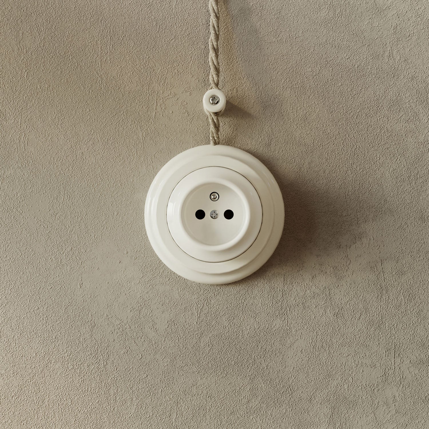 Französisches Wandstecker-Set mit Porzellanbasis – Weiß - Image 4