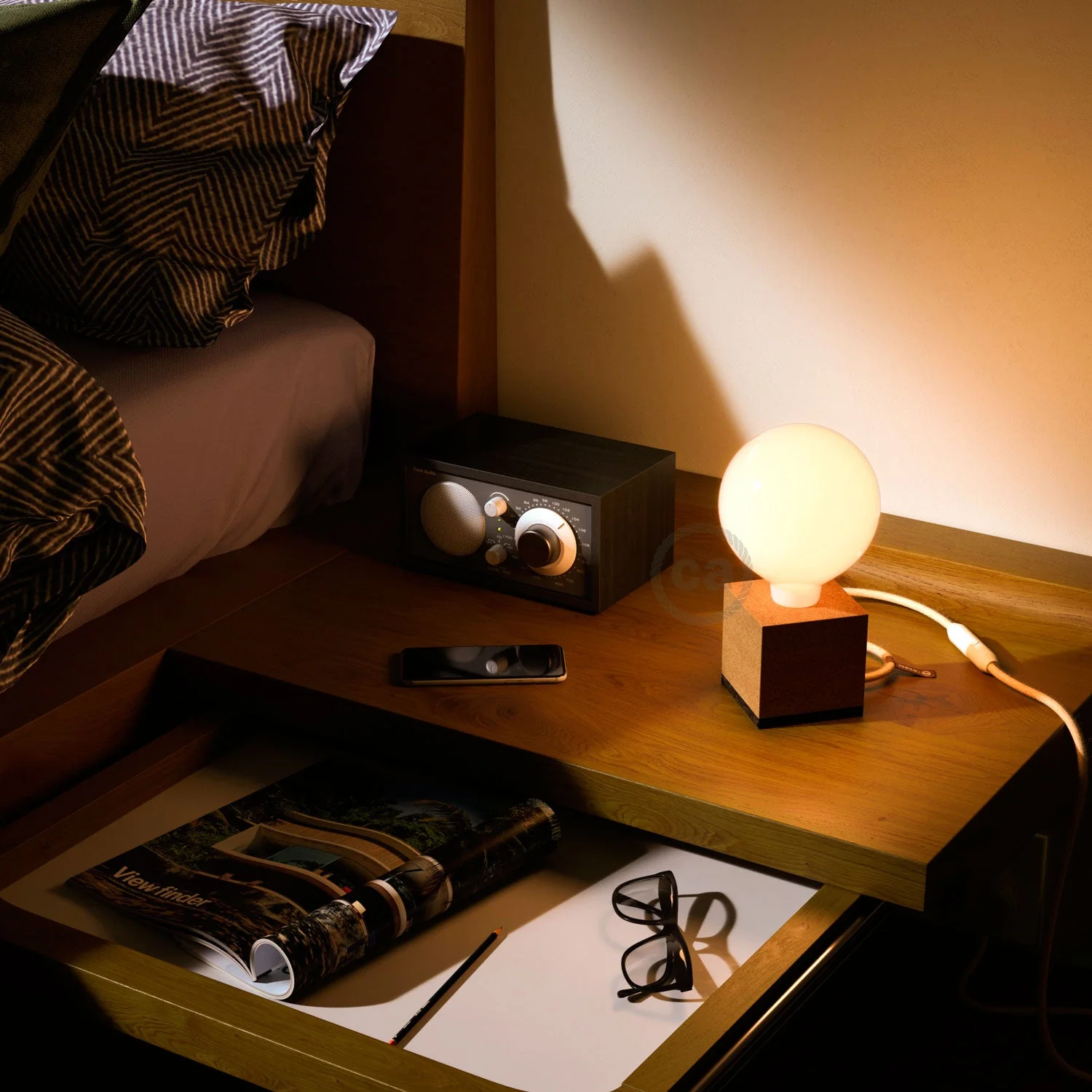 MoCo Posaluce Cubetto aus Naturkork mit UK-Stecker – Naturkork - Image 3