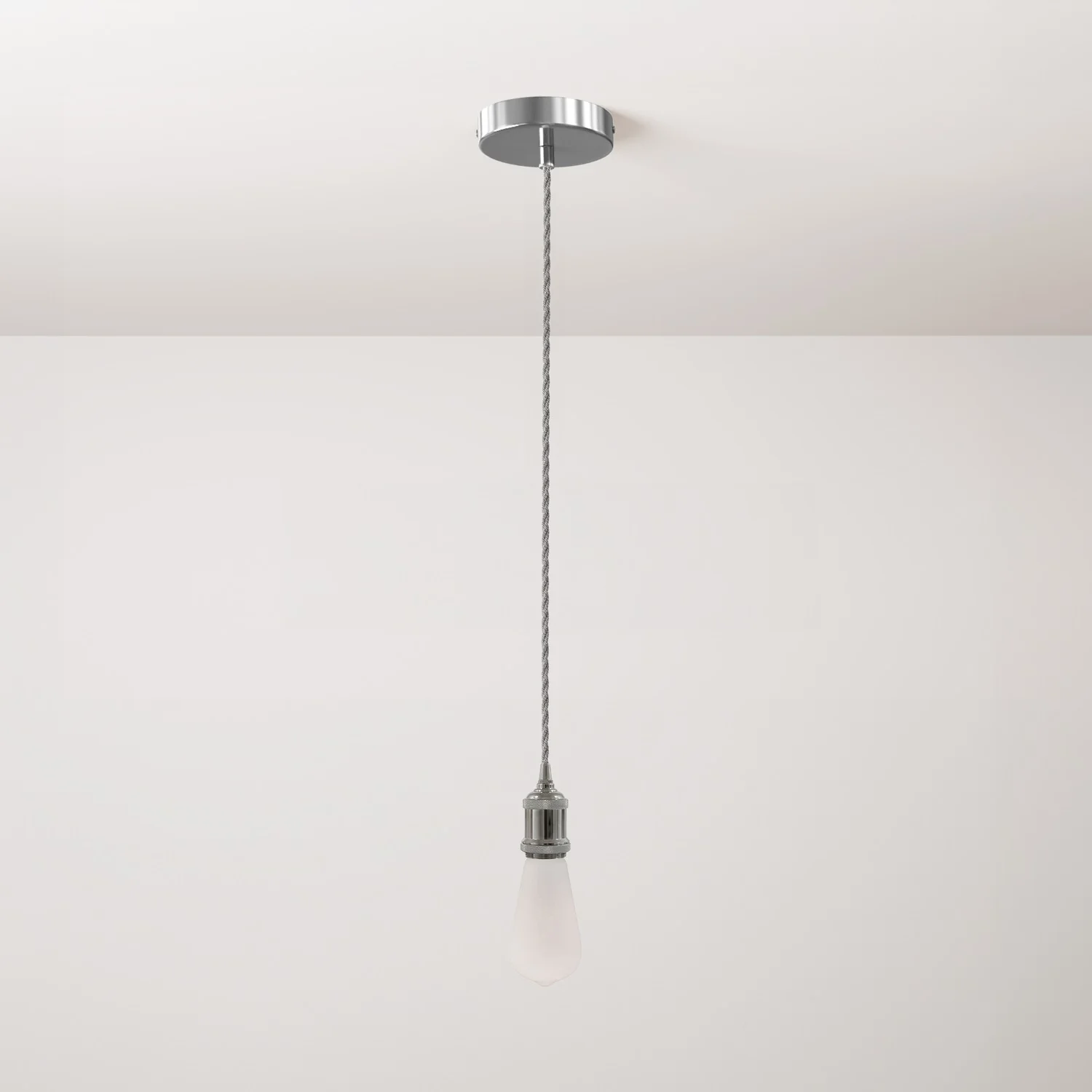 Pendelleuchte mit geflochtenem Textilkabel und Aluminiumfassung – Chrom