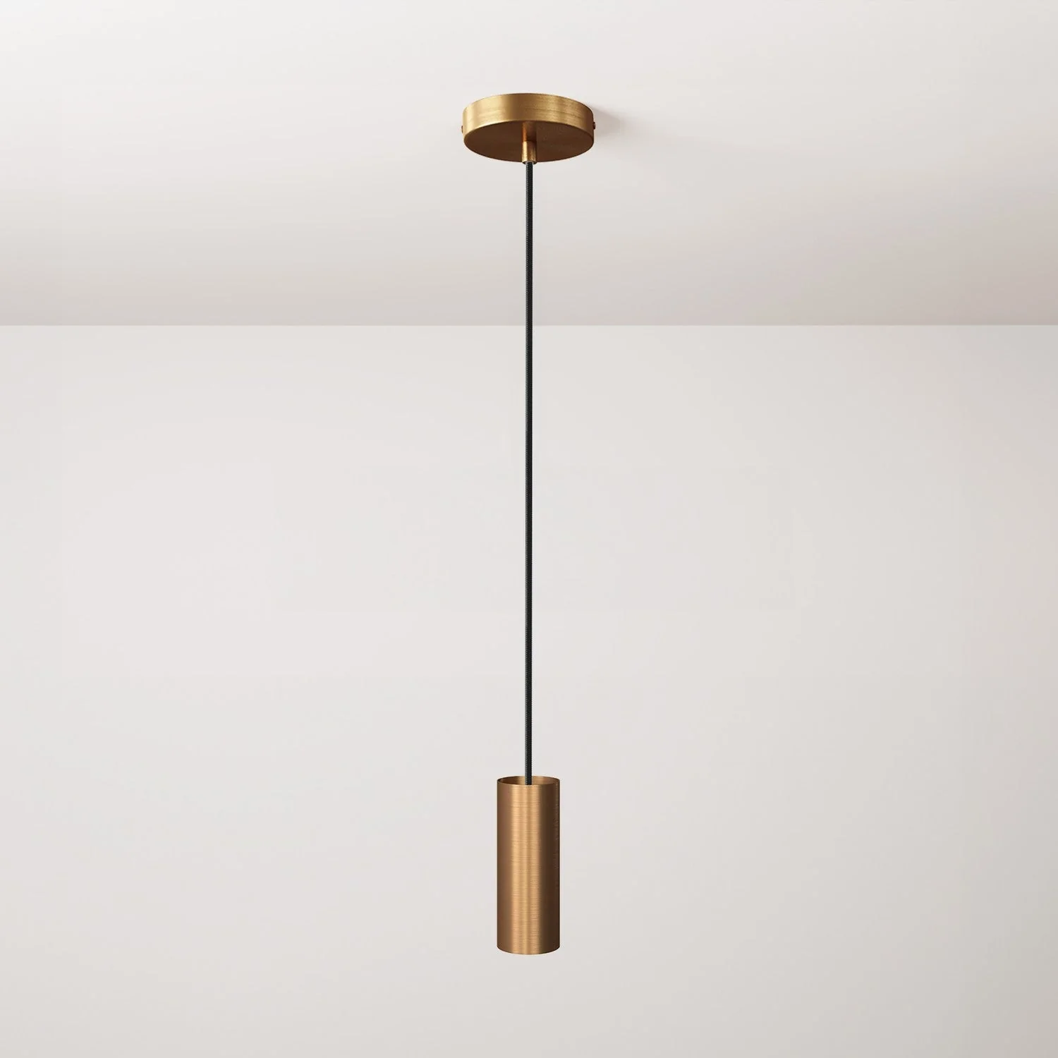 Pendelleuchte komplett mit Textilkabel, Tub-E14-Lampenschirm und Metallbeschlägen – Satinbronze