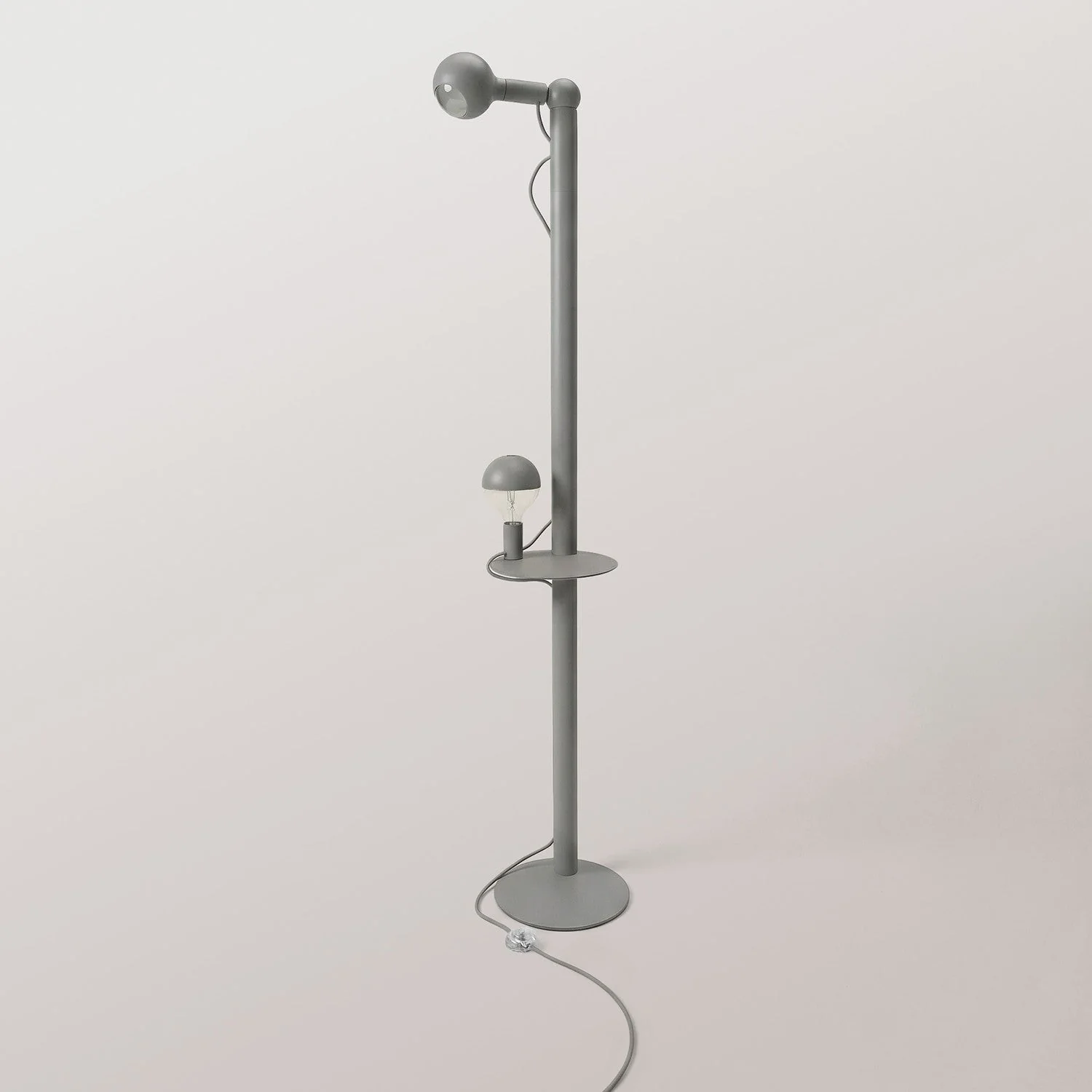 Rocco XXL – Stehleuchte mit UK-Stecker und Maria- und Camo-Glühbirne – Grau - Image 4