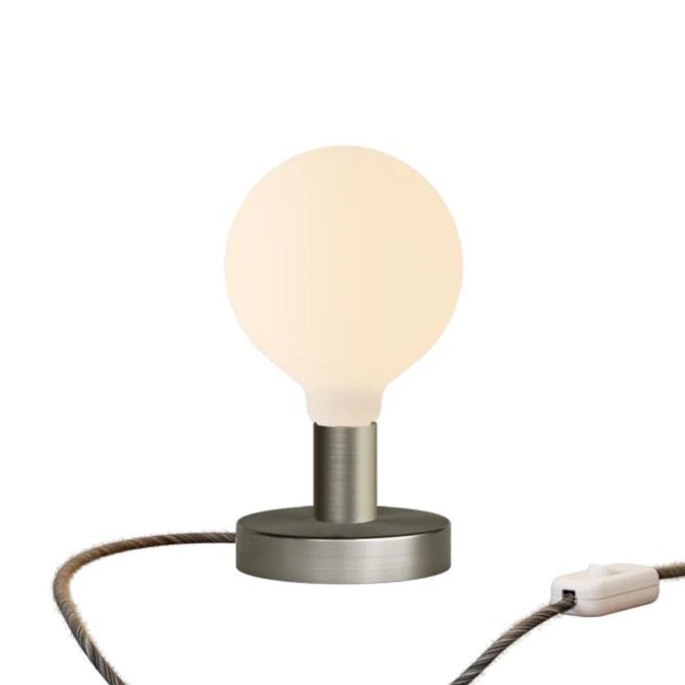 Tischlampe Posaluce Globo aus Metall und UK-Stecker – Satin Titan